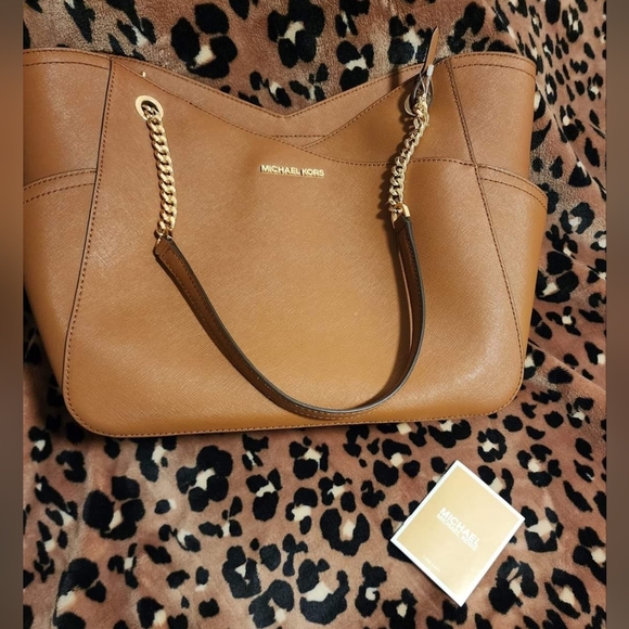 MICHAEL Michael Kors Handbags - Micheal Kors Jet Set Camel